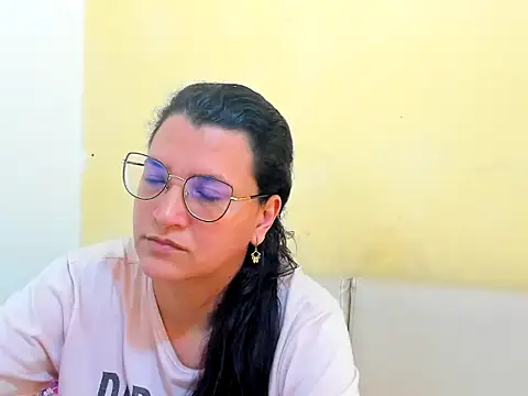 MARILYN GARCIA online show from 7, 4, 2026