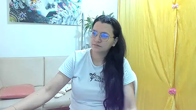 Snapshot of MARILYN_GARCIA chatting on 4, 7, 2026 MARILYN GARCIA online show from 4, 7, 2026