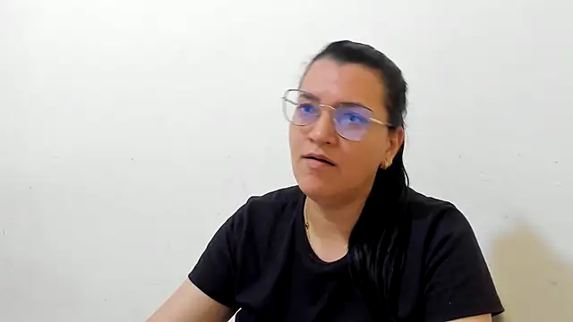 MARILYN GARCIA online show from 8, 11, 2025