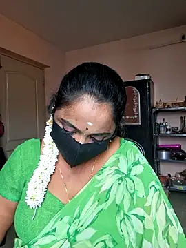 Snapshot of Lovely-Jeni chatting on 5, 8, 2026 Lovely-Jeni online show from 5, 8, 2026