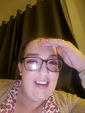 Snapshot of Elegant-Faye36 chatting on 5, 8, 2026 Elegant-Faye36 online show from 5, 8, 2026