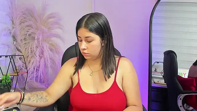 Snapshot of leya__26 chatting on 8, 8, 2026 leya 26 online show from 8, 8, 2026