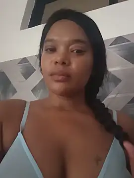 travieza769 online show from 5, 8, 2026