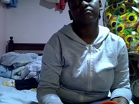 Snapshot of SexxyAggy chatting on 6, 8, 2026 SexxyAggy online show from 6, 8, 2026