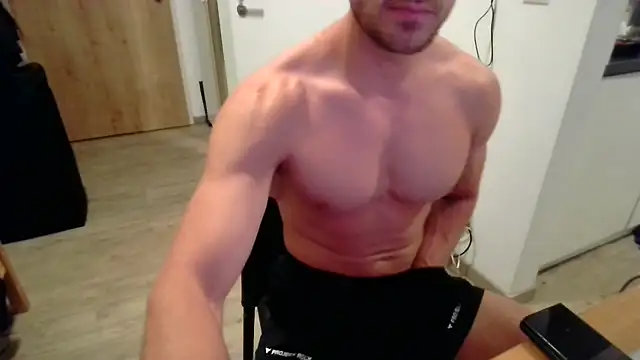 Snapshot of Santimaitre chatting on 6, 8, 2026 Santimaitre online show from 6, 8, 2026