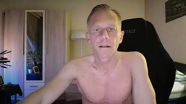 slaveboy2016xh online show from 30, 5, 2026