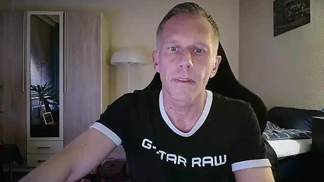 slaveboy2016xh online show from 7, 6, 2026