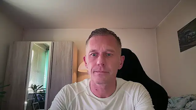 slaveboy2016xh online show from 24, 10, 2025
