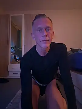 slaveboy2016xh online show from 26, 2, 2025