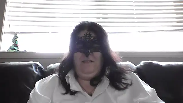 ScarletVixxen online show from 9, 8, 2026