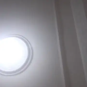 Demillvan online show from 4, 2, 2026