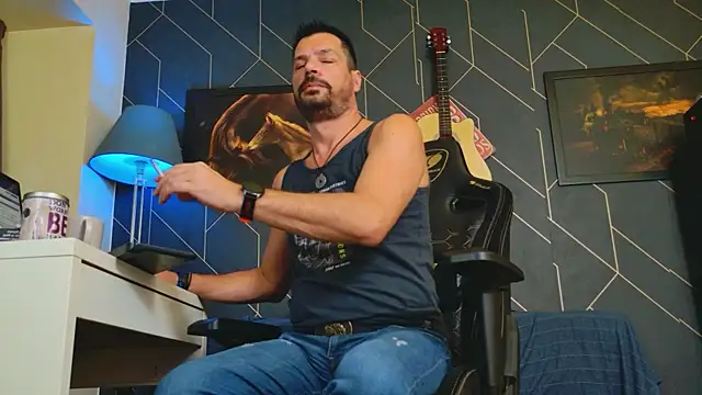 ChrisKox online show from 12, 10, 2025