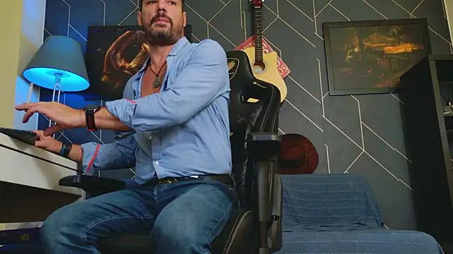 ChrisKox online show from 22, 10, 2025