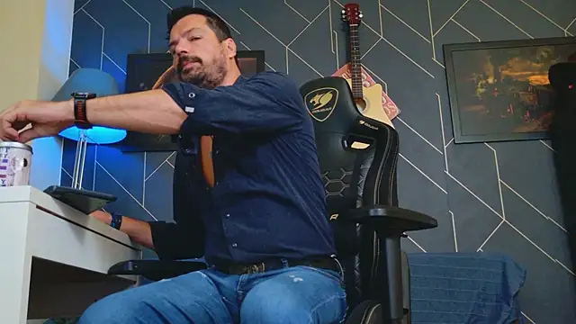 ChrisKox online show from 13, 9, 2025