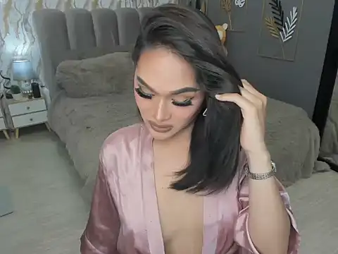 LegendaryNicole online show from 29, 9, 2025