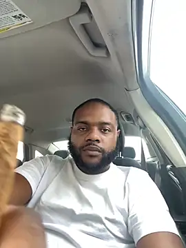 Snapshot of BigHunchoDick chatting on 24, 2, 2025 BigHunchoDick online show from 24, 2, 2025