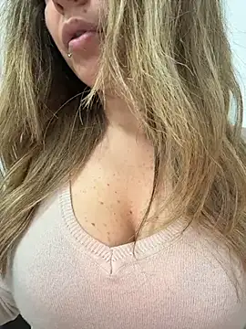 Snapshot of sexylenia chatting on 1, 3, 2026 sexylenia online show from 1, 3, 2026