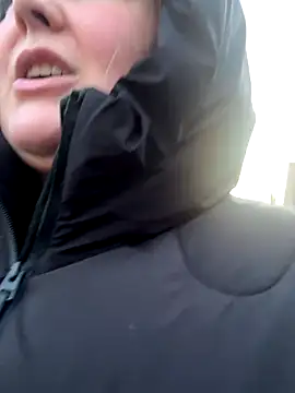 Snapshot of BootyLola chatting on 12, 11, 2025 BootyLola online show from 12, 11, 2025