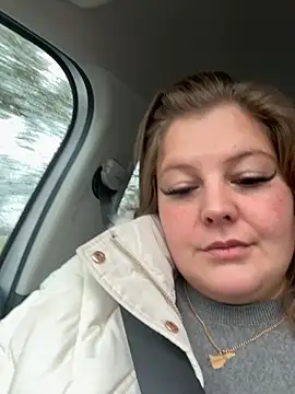 Snapshot of BootyLola chatting on 28, 11, 2025 BootyLola online show from 28, 11, 2025