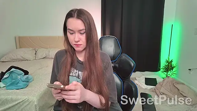 SweetPulse online show from 5, 10, 2025