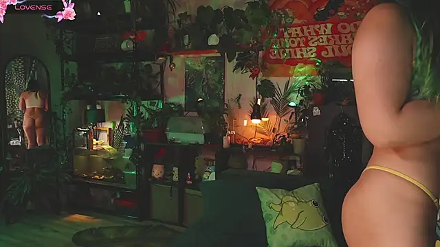 Dead Butterfly online show from 8, 11, 2025