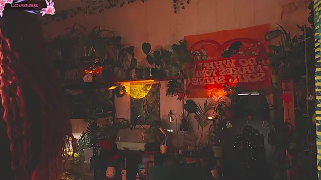 Dead Butterfly online show from 18, 11, 2025