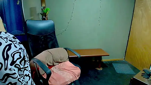 Nattyslave4U online show from 11, 3, 2025