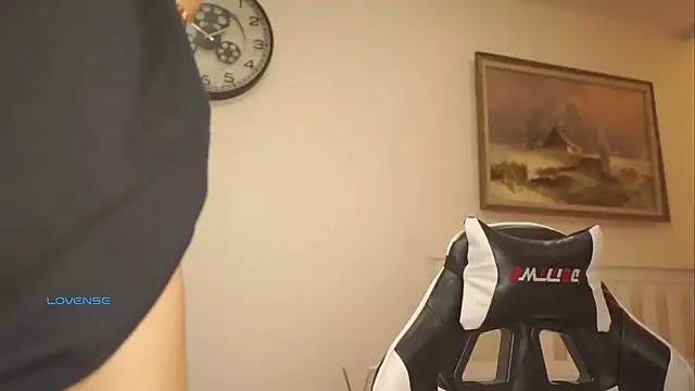 AlanDeNavarre online show from 6, 2, 2025