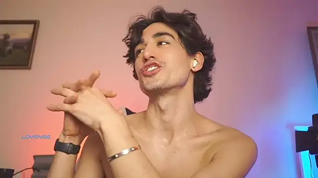 AlanDeNavarre online show from 5, 3, 2025