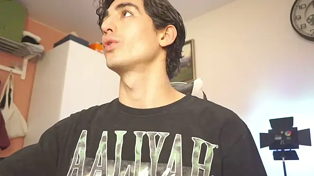 AlanDeNavarre online show from 11, 2, 2025