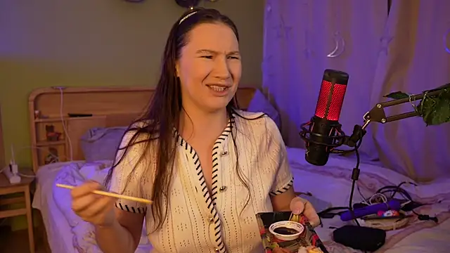 Snapshot of Gessifossa chatting on 14, 10, 2025 Gessifossa online show from 14, 10, 2025