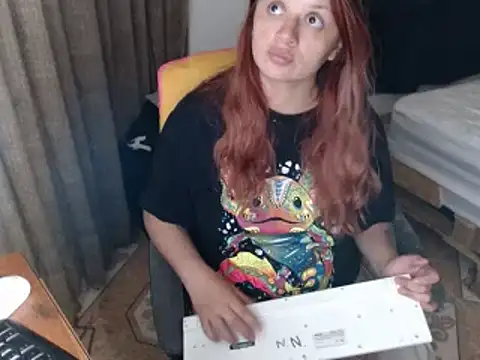 kattydirtylol online show from 7, 3, 2025