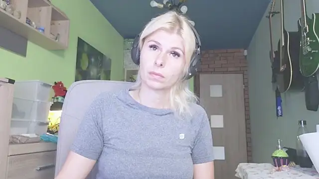 karmija online show from 10, 10, 2025