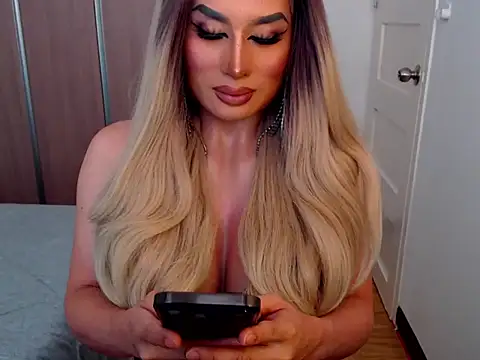 Snapshot of yourmistressofevil69 chatting on 13, 7, 2026 yourmistressofevil69 online show from 13, 7, 2026