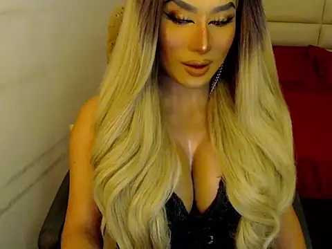 Snapshot of yourmistressofevil69 chatting on 6, 11, 2025 yourmistressofevil69 online show from 6, 11, 2025