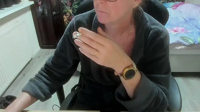 minoesje37 online show from 1, 3, 2026