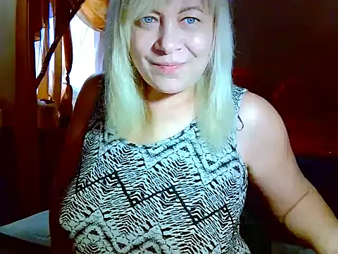 AgoniA7 online show from 5, 4, 2026