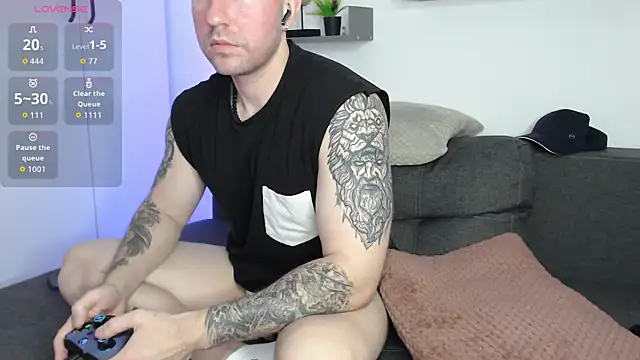 Snapshot of Lucky_Ly chatting on 26, 9, 2025 Lucky Ly online show from 26, 9, 2025