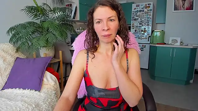 ChristinaGlory online show from 11, 2, 2026