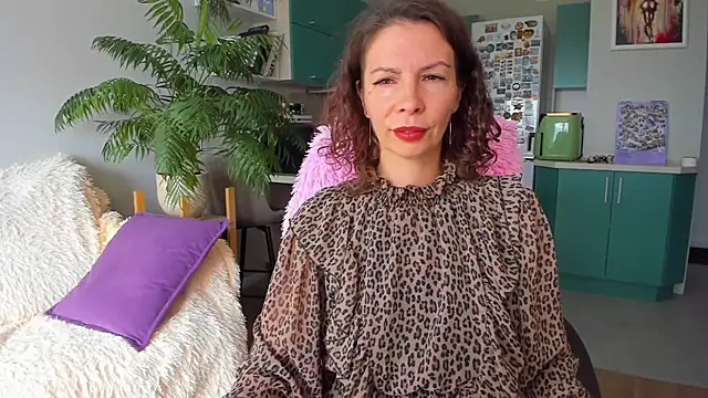 Snapshot of ChristinaGlory chatting on 9, 7, 2026 ChristinaGlory online show from 9, 7, 2026