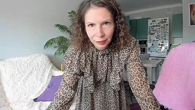 Snapshot of ChristinaGlory chatting on 19, 6, 2026 ChristinaGlory online show from 19, 6, 2026