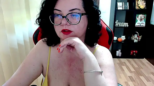 MissTroublle online show from 11, 5, 2026