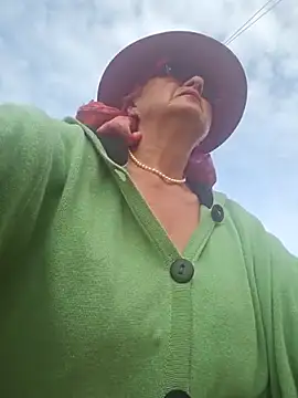 MucMilf59 online show from 21, 10, 2025