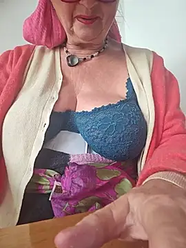 MucMilf59 online show from 25, 10, 2025