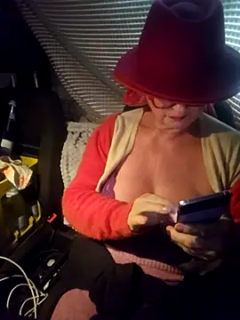 MucMilf59 online show from 19, 10, 2025