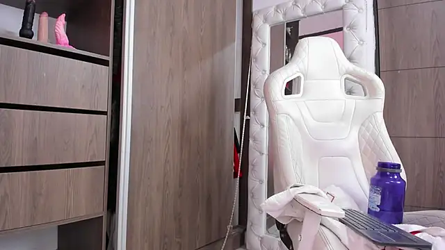 Snapshot of infinitysex1 chatting on 10, 1, 2025 infinitysex1 online show from 10, 1, 2025