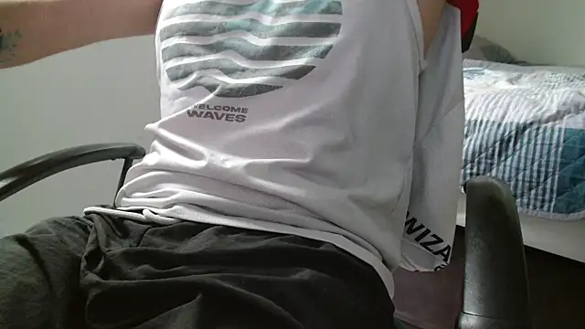 Snapshot of pudding24 chatting on 18, 12, 2025 pudding24 online show from 18, 12, 2025