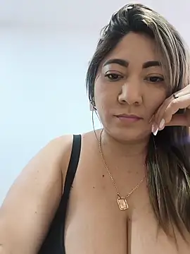 kendra fire online show from 13, 5, 2026