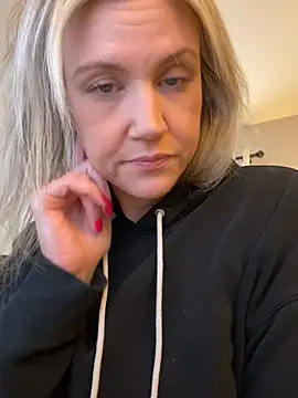 Kay Cakes online show from 25, 2, 2026