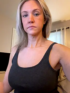 Kay Cakes online show from 21, 11, 2025